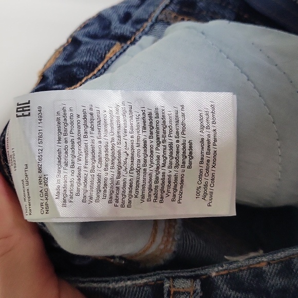 Dark Blue Jeans - Picture 3 of 4